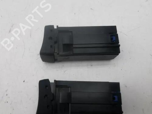 Switch TOYOTA COROLLA Estate (_E21_) 2.0 Hybrid (MZEH12) | BP28859029I30