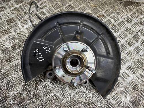 Used Left front steering knuckle CHEVROLET TRAX 1.4 (140 hp) 30923549