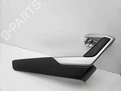 Venstre bagtil invendig håndtag AUDI Q3 (F3B) 35 TFSI (150 hp) 28899678