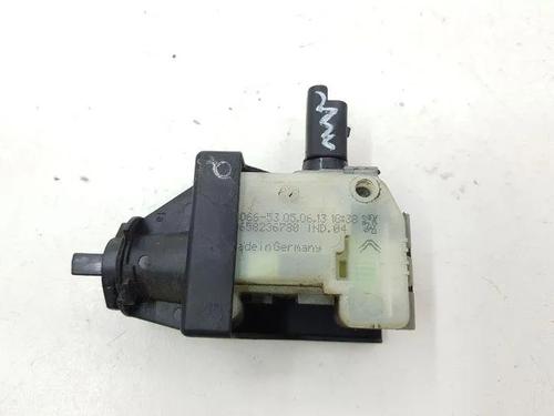 Used Fuel door actuator Fuel door actuator CITROËN DS5 2.0 HDi 165 Hybrid4 4x4 (163 hp) 28846261 28846261