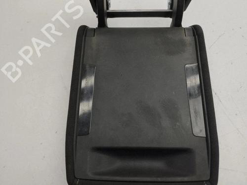 Armrest / Center console VW GOLF VIII (CD1, DA1) 1.5 TSI | BP38250790I20 - Image 7