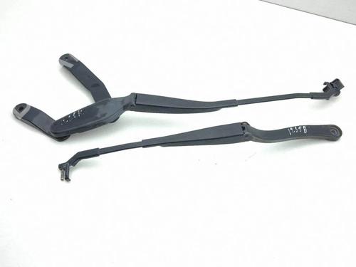 Used Front windshield wiper arm Front windshield wiper arm MERCEDES-BENZ CLS Shooting Brake (X218) CLS 250 CDI / BlueTEC / d (218.903, 218.904) (204 hp) 40232657 40232657