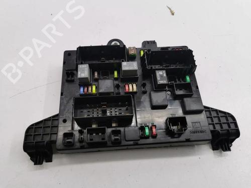 Used Fuse box Fuse box 36213190 36213190