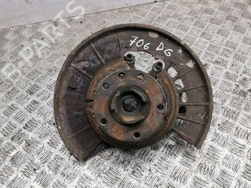 Used Right rear steering knuckle Right rear steering knuckle 36152219 36152219
