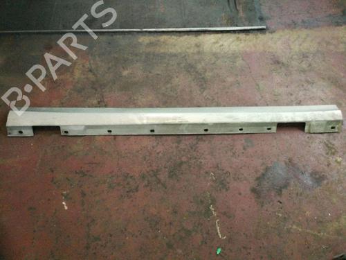 Used Right sideskirt Right sideskirt MERCEDES-BENZ C-CLASS (W204) C 220 CDI (204.008) (170 hp) 40210196 40210196