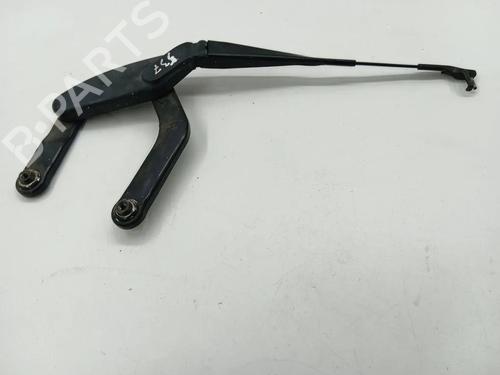Used Front windshield wiper arm Front windshield wiper arm 33923547 33923547