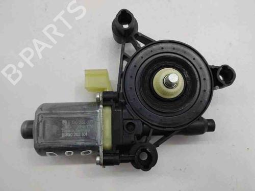Used Left front window motor AUDI A3 Sportback (8VA, 8VF) 2.0 TDI (150 hp) 28904401