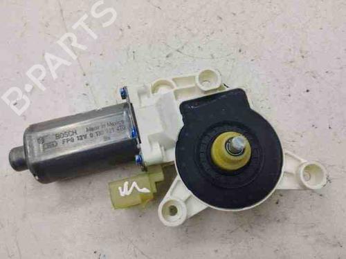 Used Right front window motor CHRYSLER VOYAGER II (ES) 2.5 TD (118 hp) 28845414