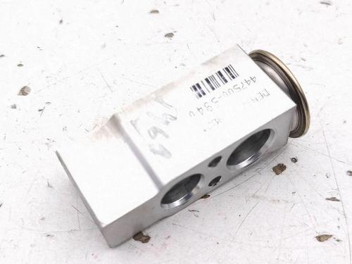 Electronic sensor TOYOTA COROLLA Estate (_E21_) 1.8 Hybrid (ZWE211) | BP39565178M84 - Image 3