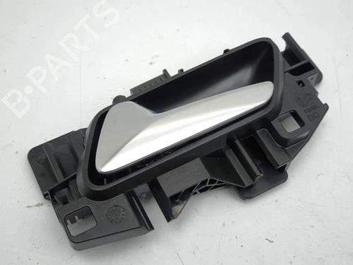 Used Front left interior door handle Front left interior door handle 33916781 33916781