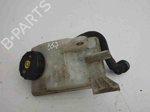 Used Brake fluid reservoir OPEL ZAFIRA TOURER C (P12) 2.0 CDTi (75) (165 hp) 28894943