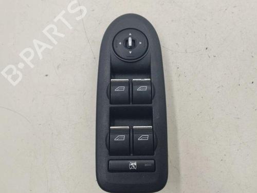 Used Right rear window switch FORD KUGA I 2.0 TDCi 4x4 (136 hp) 28904025