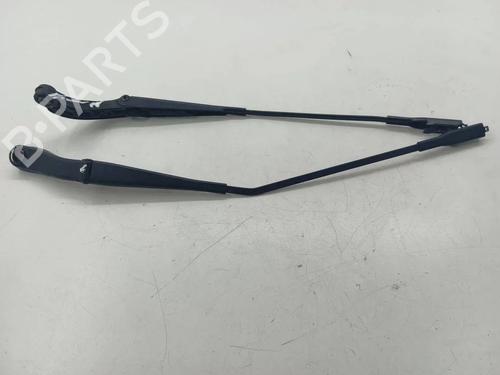 Used Rear windshield wiper arm Rear windshield wiper arm 36209218 36209218
