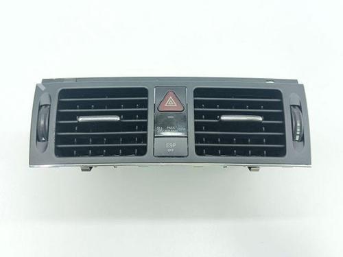 Used Air vent MERCEDES-BENZ C-CLASS (W204) C 200 CDI (204.007, 204.006) (136 hp) 28845536