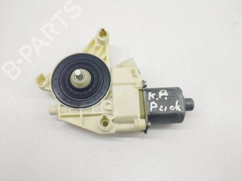Used Left front window motor Left front window motor MERCEDES-BENZ B-CLASS Sports Tourer (W246, W242) B 180 CDI / d (246.212) (109 hp) 40209359 40209359