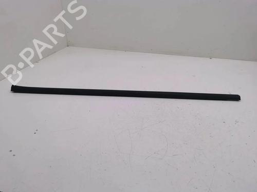 Dørliste Dørliste VW T-ROC (A11, D11) 1.0 TSI (116 hp) 36104895 36104895