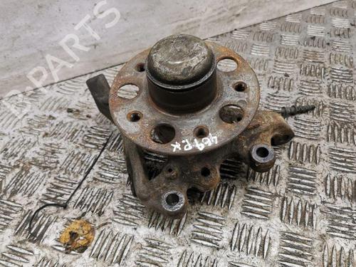 Used Left front steering knuckle MERCEDES-BENZ C-CLASS (W203) C 200 CDI (203.007) (122 hp) 28892679