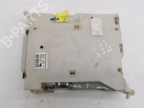 Used Fuse box LEXUS IS C (GSE2_) 350 (GSE21) (318 hp) 28857967