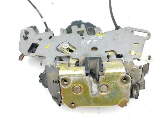 Rear left lock CHRYSLER VOYAGER IV (RG, RS) 2.8 CRD | BP28874618C100 