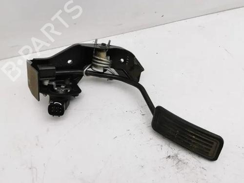 Used Pedal TOYOTA AVENSIS (_T25_) 2.2 D-CAT (ADT251_, ADT251R) (177 hp) 28854651