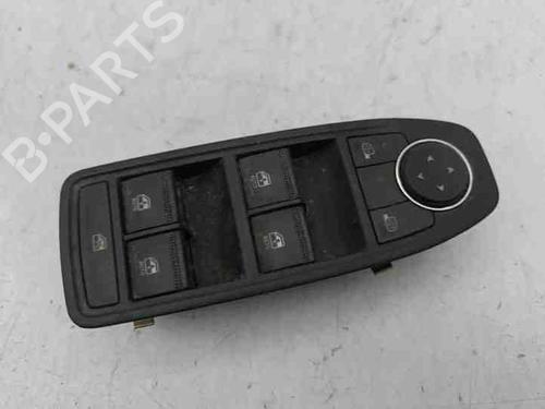 Used Right rear window switch RENAULT CLIO V (B7_) 1.3 TCe 130 (B7MF) (131 hp) 28856523