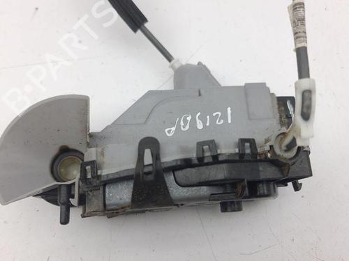 Front right lock PEUGEOT 2008 II (UD_, US_, UY_, UJ_, UR_, UC_) 1.2 PureTech 130 (USHNS, URHNS) | BP28879382C97 