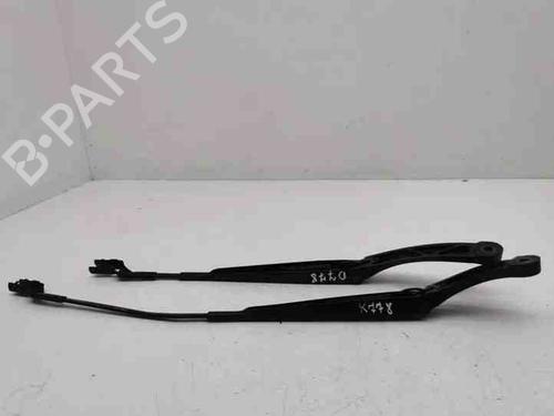 Used Front windshield wiper arm VW T-ROC (A11, D11) 1.0 TSI (116 hp) 28860930