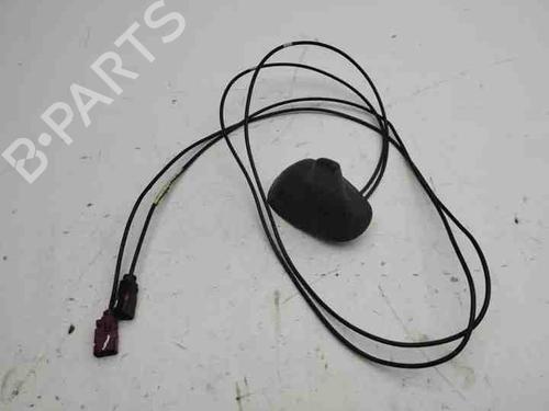 Used Antenna/Base MERCEDES-BENZ C-CLASS (W204) C 200 CDI (204.001) (136 hp) 28861385