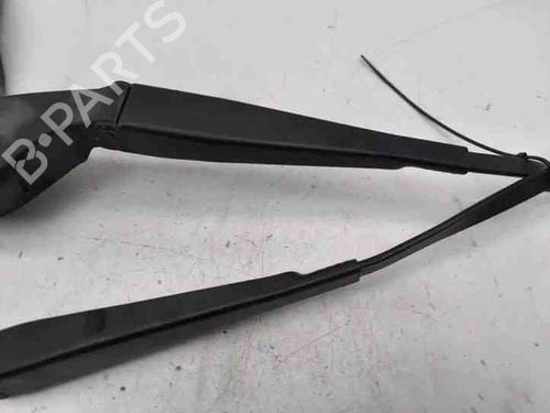 Front windshield wiper arm MERCEDES-BENZ C-CLASS (W204) C 200 CDI (204.001) | BP28861355C143 