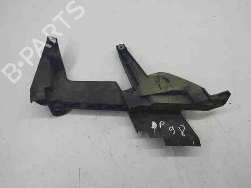 Used Right headlight support BMW X3 (E83) 2.0 d (150 hp) 28841499