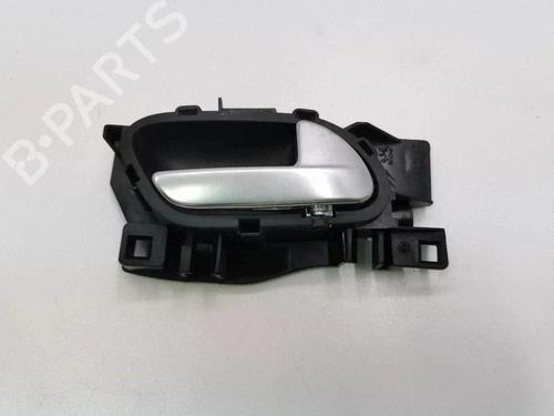 Used Front right interior door handle Front right interior door handle 38245103 38245103