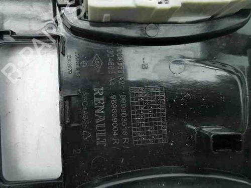 Plafonier RENAULT CLIO V (B7_) 1.3 TCe 130 (B7MF) | BP28856477I8 