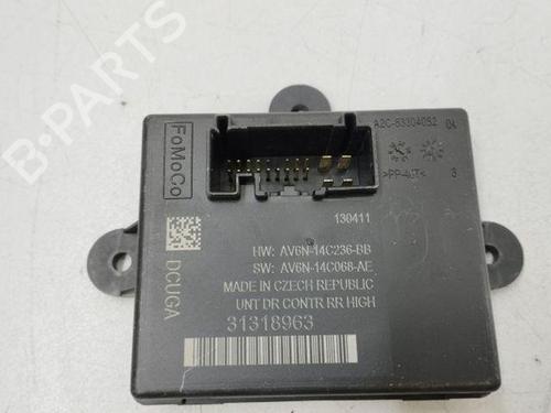 Elektronische module VOLVO S60 I (384) 2.4 D (122 hp) 28850817