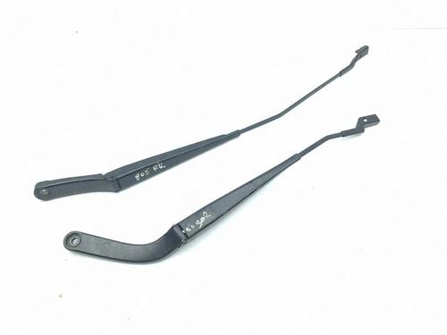 Used Rear windshield wiper arm Rear windshield wiper arm SEAT LEON (KL1, KLG) 1.5 TSI (131 hp) 40232248 40232248