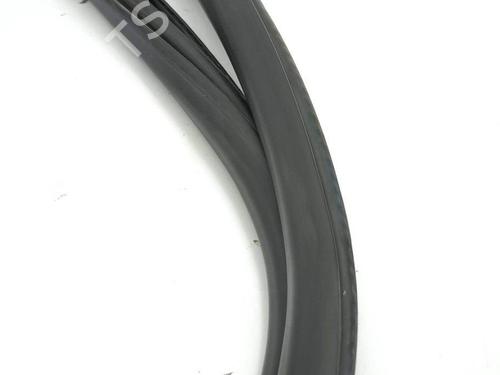 Rubber door seal PEUGEOT 2008 II (UD_, US_, UY_, UJ_, UR_, UC_) 1.2 PureTech 130 (USHNS, URHNS) | BP28879327C142 