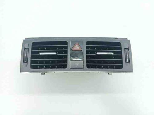 Used Air vent MERCEDES-BENZ C-CLASS (W204) C 200 CDI (204.007, 204.006) (136 hp) 28845536