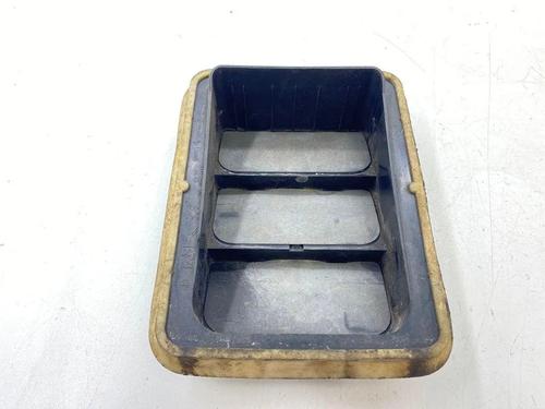 Grill Grill PEUGEOT 5008 (0U_, 0E_) 1.6 HDi (112 hp) 28887344 28887344