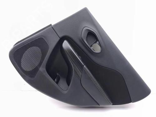 Høyre bakpanel Høyre bakpanel JEEP CHEROKEE (KL) 2.0 CRD (140 hp) 36083416 36083416