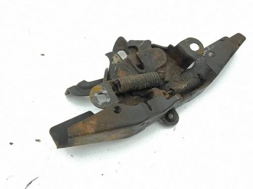 Used Hood lock Hood lock TOYOTA COROLLA Verso (ZER_, ZZE12_, R1_) 2.2 D-4D (AUR10_, AUR10R) (177 hp) 40231132 40231132