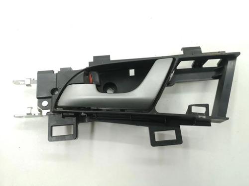 Used Front left interior door handle Front left interior door handle 33881369 33881369