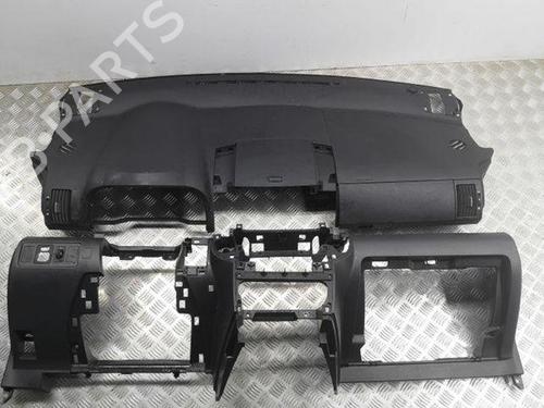 Used Dashboard TOYOTA COROLLA Verso (_E12_) 2.0 D-4D (CDE120_, CDE120R) (90 hp) 28870297