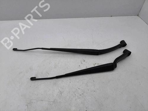 Used Front windshield wiper arm Front windshield wiper arm NISSAN QASHQAI II (J11, J11_) 1.5 dCi (116 hp) 40210135 40210135