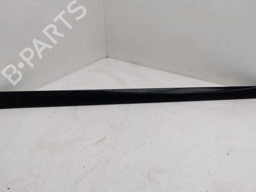 Used Door moulding trim MERCEDES-BENZ C-CLASS (W203) C 200 CDI (203.007) (122 hp) 28892705