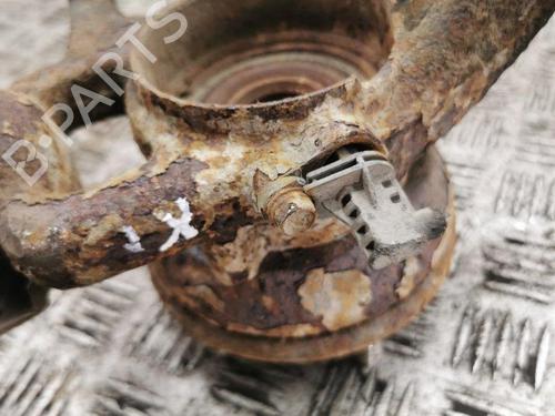 Left front steering knuckle HYUNDAI i30 Estate (FD) 1.6 CRDi | BP28885049M25 