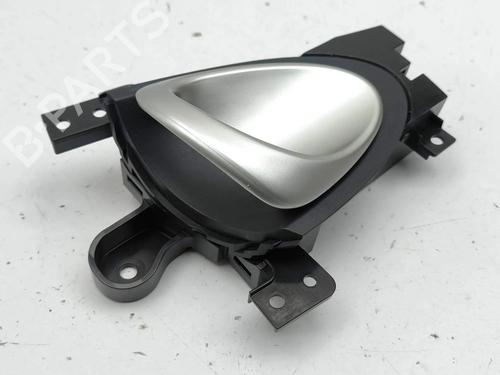 Used Front left interior door handle Front left interior door handle 28874081 28874081