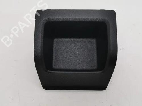 Dashboardkastje AUDI A1 Sportback (8XA, 8XF) 1.0 TFSI (95 hp) 28863055