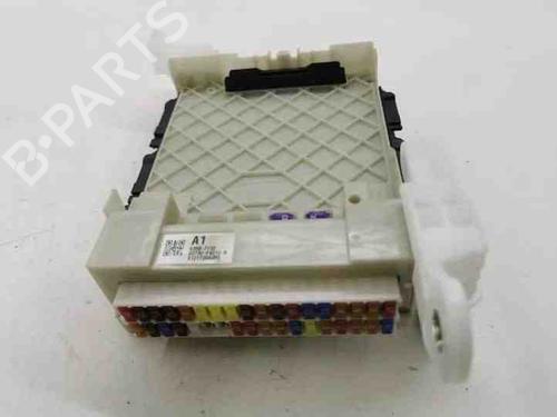 Used Fuse box TOYOTA C-HR (_X1_) 1.8 Hybrid (ZYX10_, ZYX11_) (98 hp) 28856587