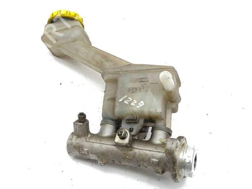 Used Brake master cylinder NISSAN X-TRAIL I (T30) 2.2 dCi 4x4 (136 hp) 28880625