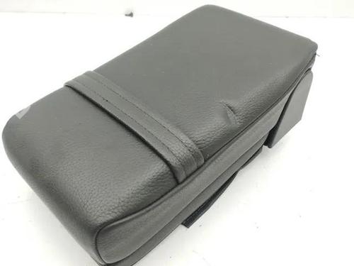 Used Armrest / Center console CHEVROLET CAPTIVA (C100, C140) 2.0 D 4WD (150 hp) 28841975