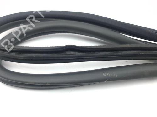 Rubber door seal CITROËN C5 AIRCROSS (A_) 1.2 PureTech 130 (ARHNSJ) | BP28905390C142
